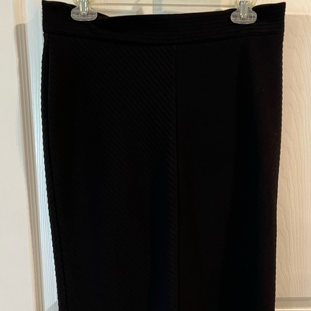 Textured bodycon skirt - Picture 1 of 7